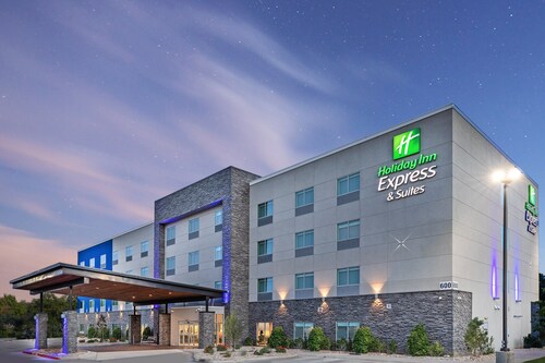Holiday Inn Express & Suites Denton - Sanger by IHG