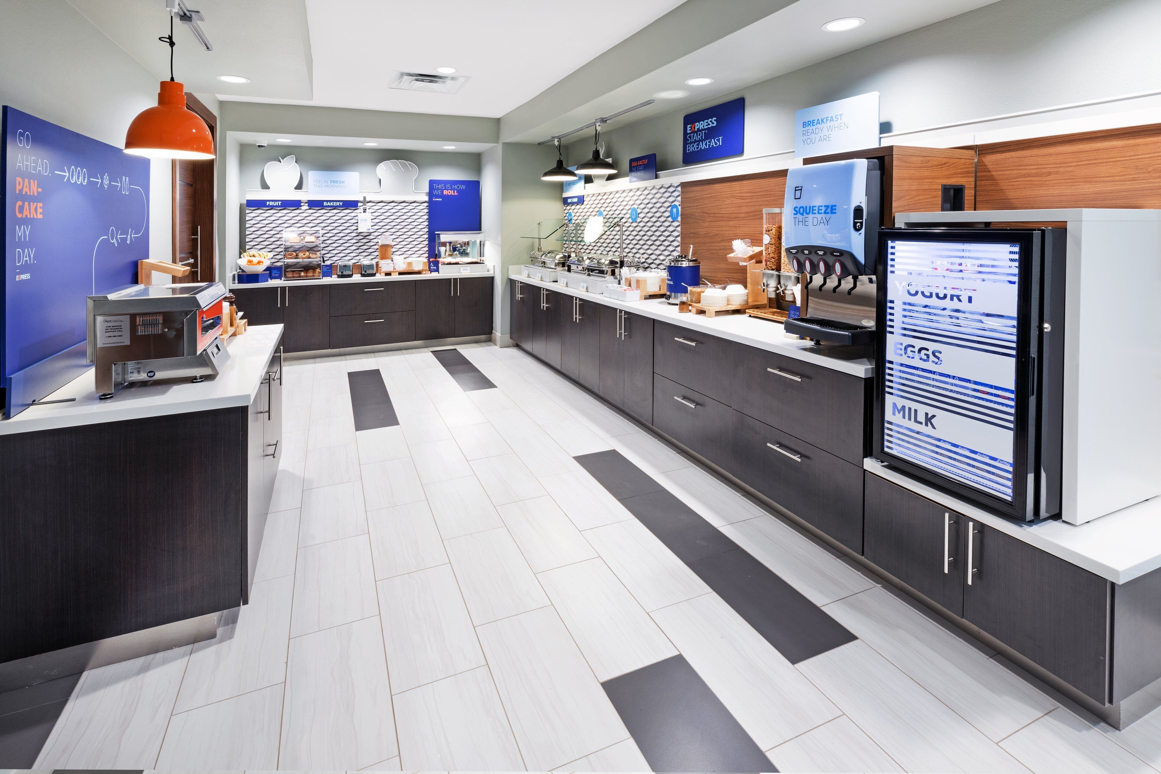 free daily full breakfast