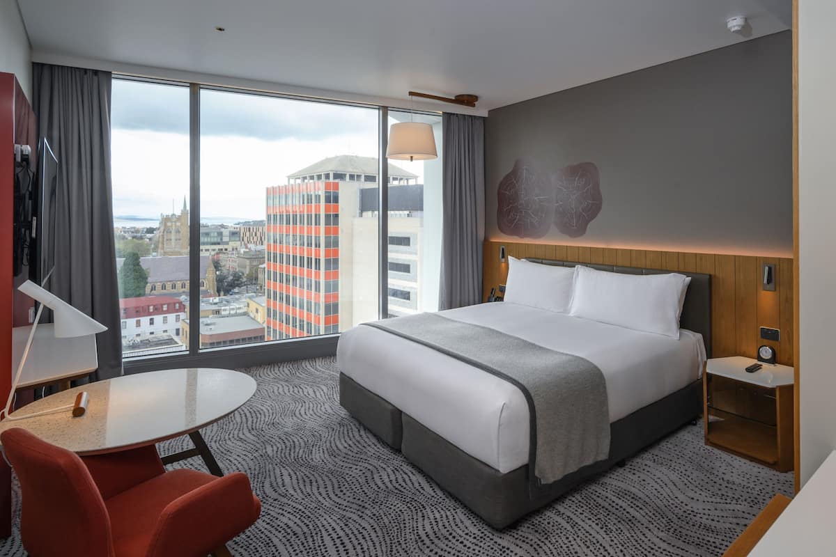 Standard Room, 1 King Bed, Accessible