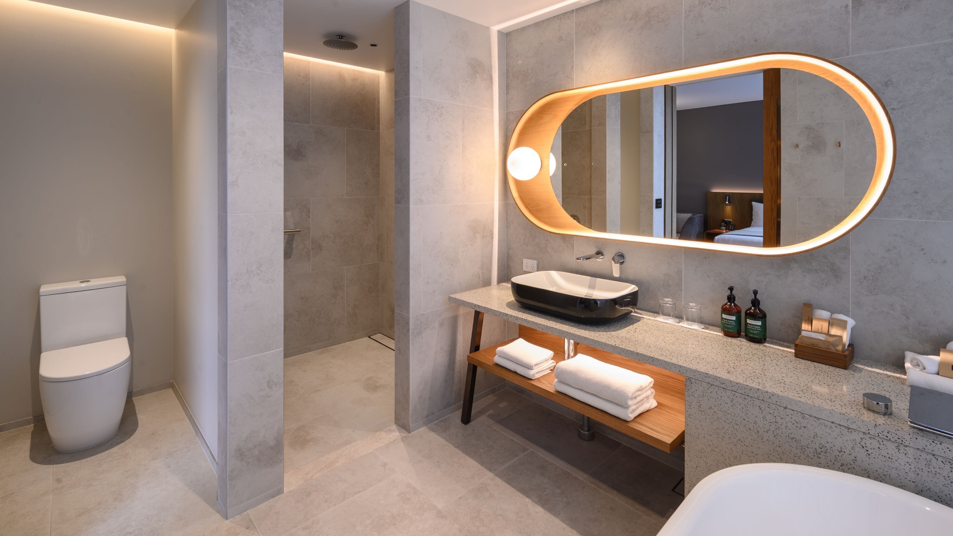 1 bedroom, minibar, in-room safe, individually furnished