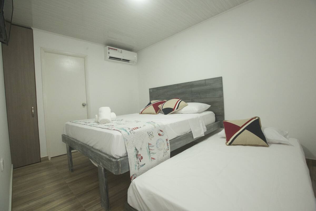 Premium bedding, minibar, iron/ironing board (on request), WiFi (free)