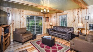 House, Multiple Beds, Kitchen | Living room - Sleepy Pines (Swanton)