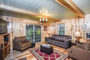 House, Multiple Beds, Kitchen | Living room - Sleepy Pines (Swanton)