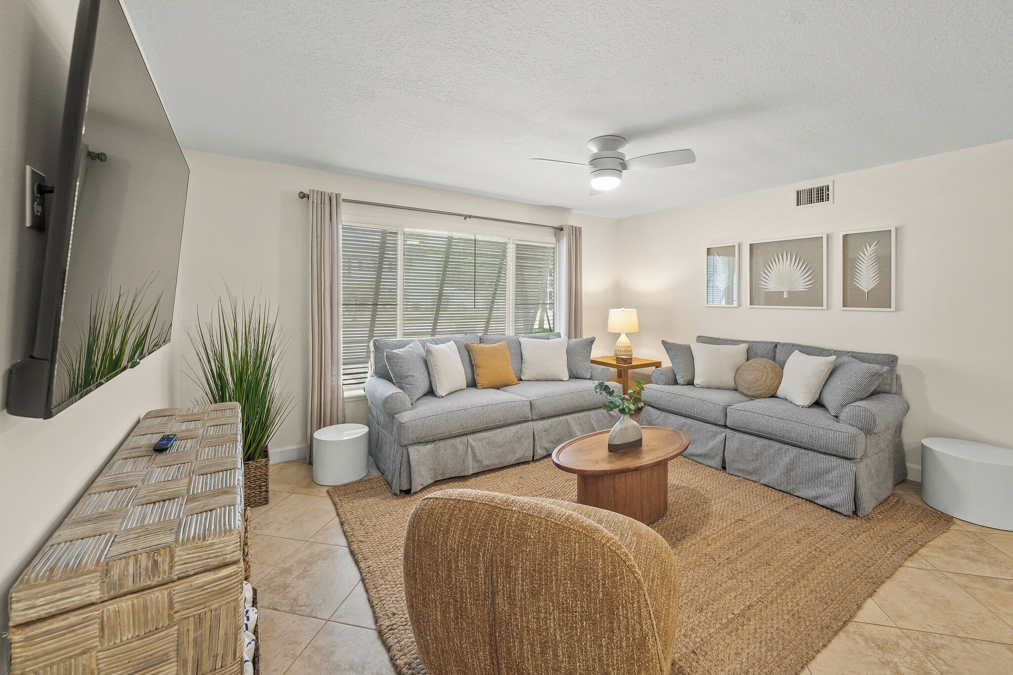 Een televisie en videogames