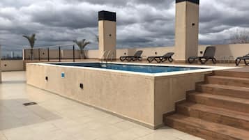 Piscine extérieure, piscine sur le toit