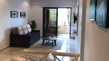 Apartemen Deluks | Makan di kamar