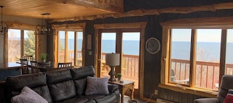 Vue supérieure - 2 chambres à coucher plus un loft, 2 cabines de la salle de bain avec vue sur le lac