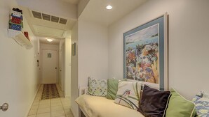 Living room - Breakers 102 (Hilton Head Island)