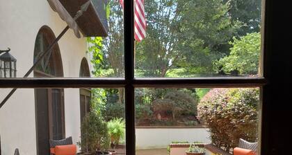 UT Sequoyah Hills Villa -sviitti - Kävele yliopiston stadionille