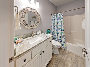 House, Multiple Beds, Patio | Bathroom