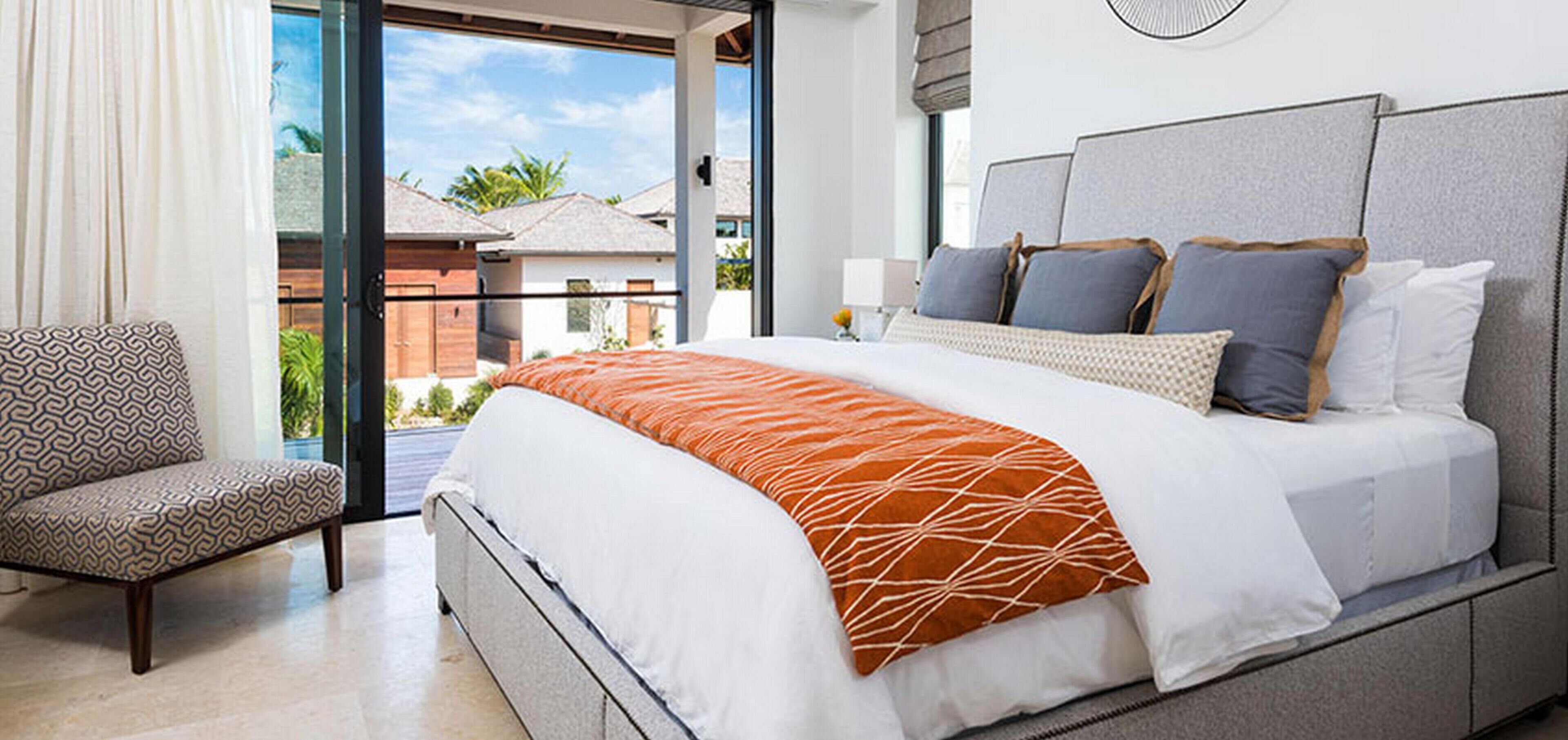 8 多间卧室、免费 WiFi