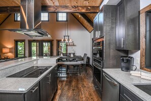 House, Multiple Beds, Fireplace | Private kitchen | Fridge, microwave, oven, stovetop - Above it All (McHenry)