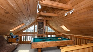 Billiards - The Bear's Den (McHenry)