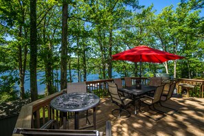 Casa, varias camas, hidromasaje | Balcón