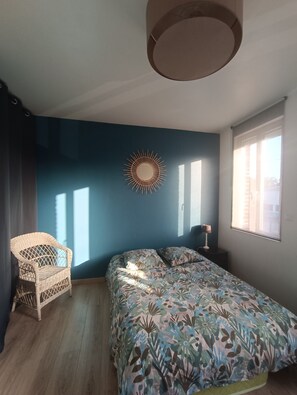 3 bedrooms, iron/ironing board, free WiFi, bed sheets