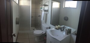 تجهيزات دش، دُش غزير، مستلزمات مجانية للعناية الشخصية