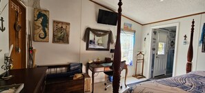 1 bedroom, in-room safe, iron/ironing board, WiFi