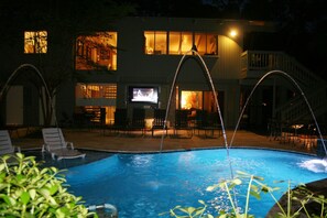 حمّام سباحة خارجي