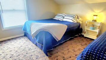 2 bedrooms, desk, iron/ironing board, travel crib