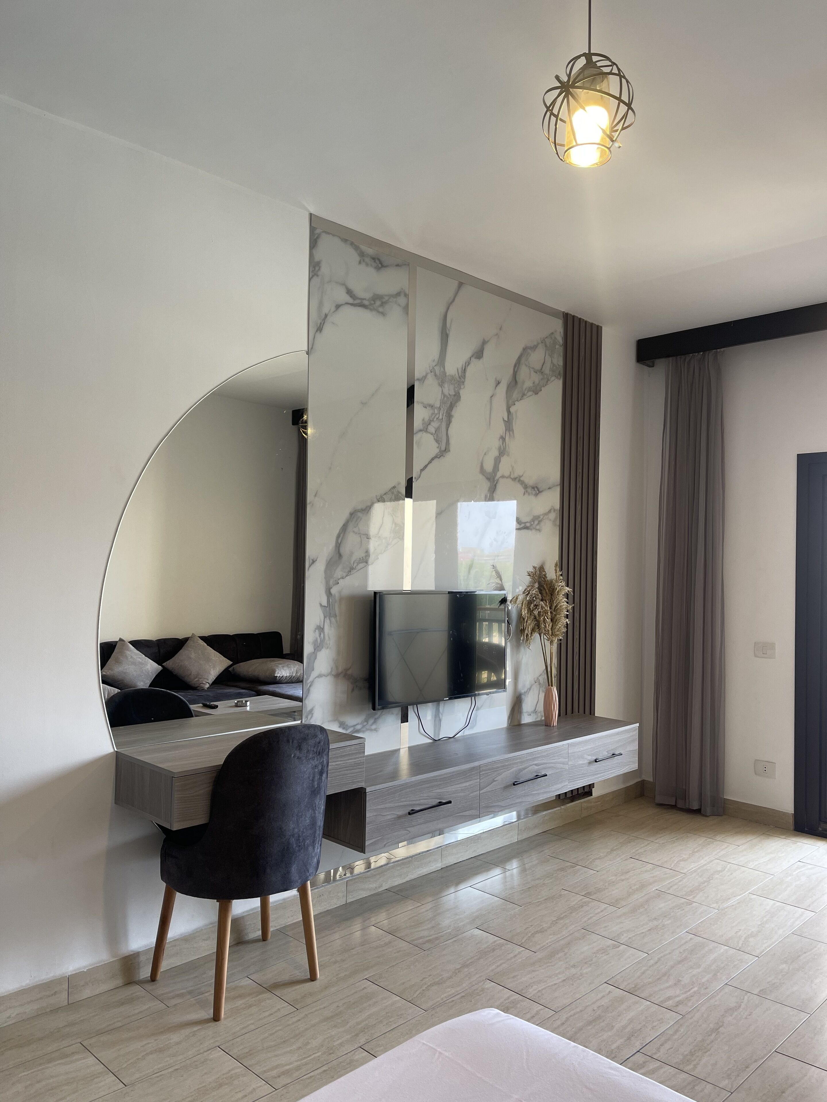 Studio Pool View 3206 | Individually decorated, individually furnished, iron/ironing board