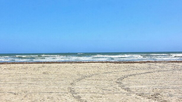 Beach nearby - R & R Island Time - Siv46 (Port Aransas)
