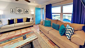 Interior - R & R Island Time - Siv46 (Port Aransas)