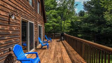 House, Multiple Beds, Kitchen | Balcony