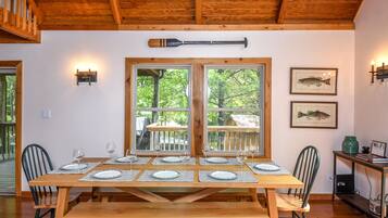 House, Multiple Beds, Kitchen | 4 bedrooms, free WiFi, bed sheets