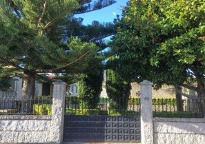 Property grounds - A Paradise by the Sea (Beluso - Bueu)
