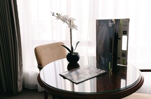 City Double Room | Premium bedding, down comforters, minibar, in-room safe - BTH Hotel Lima Golf (Lima)