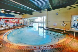 Piscine intérieure, piscine chauffée
