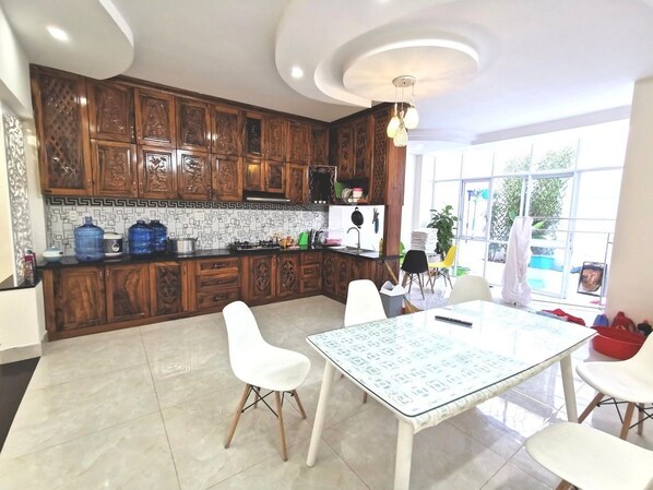 Villa | Restauration dans la chambre