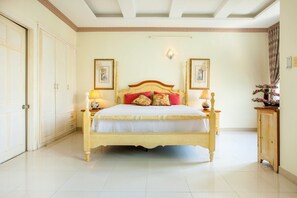Adi Villa 7 | 4 bedrooms, desk, free WiFi - Adi Villa 7 (Ho Chi Minh City)
