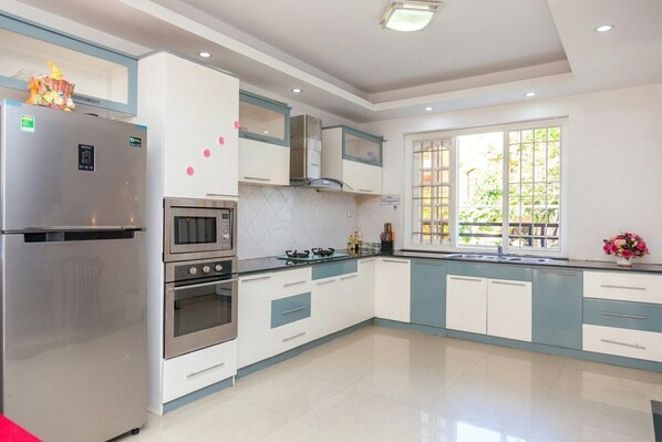 Adi Villa 9 | Private kitchen