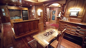 Royal Villa, Lagoon View | Private kitchen