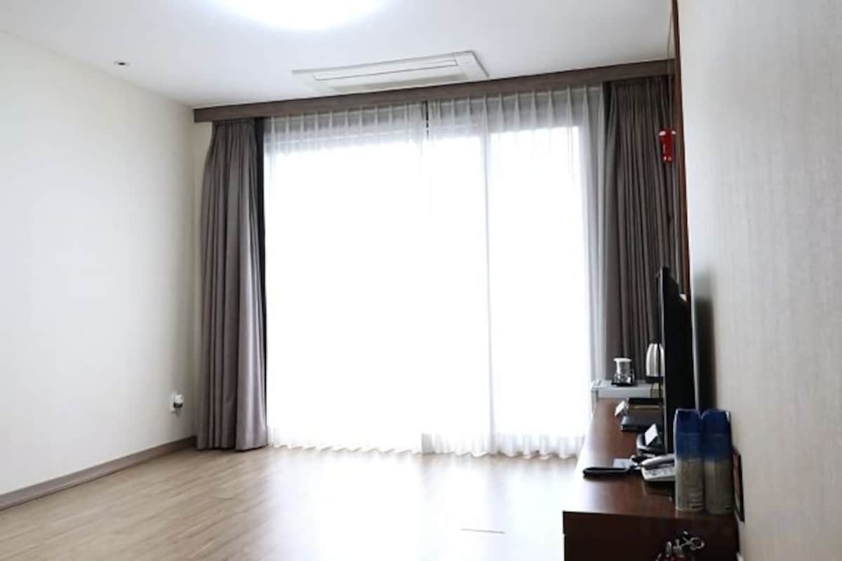 Standard Ondol Room