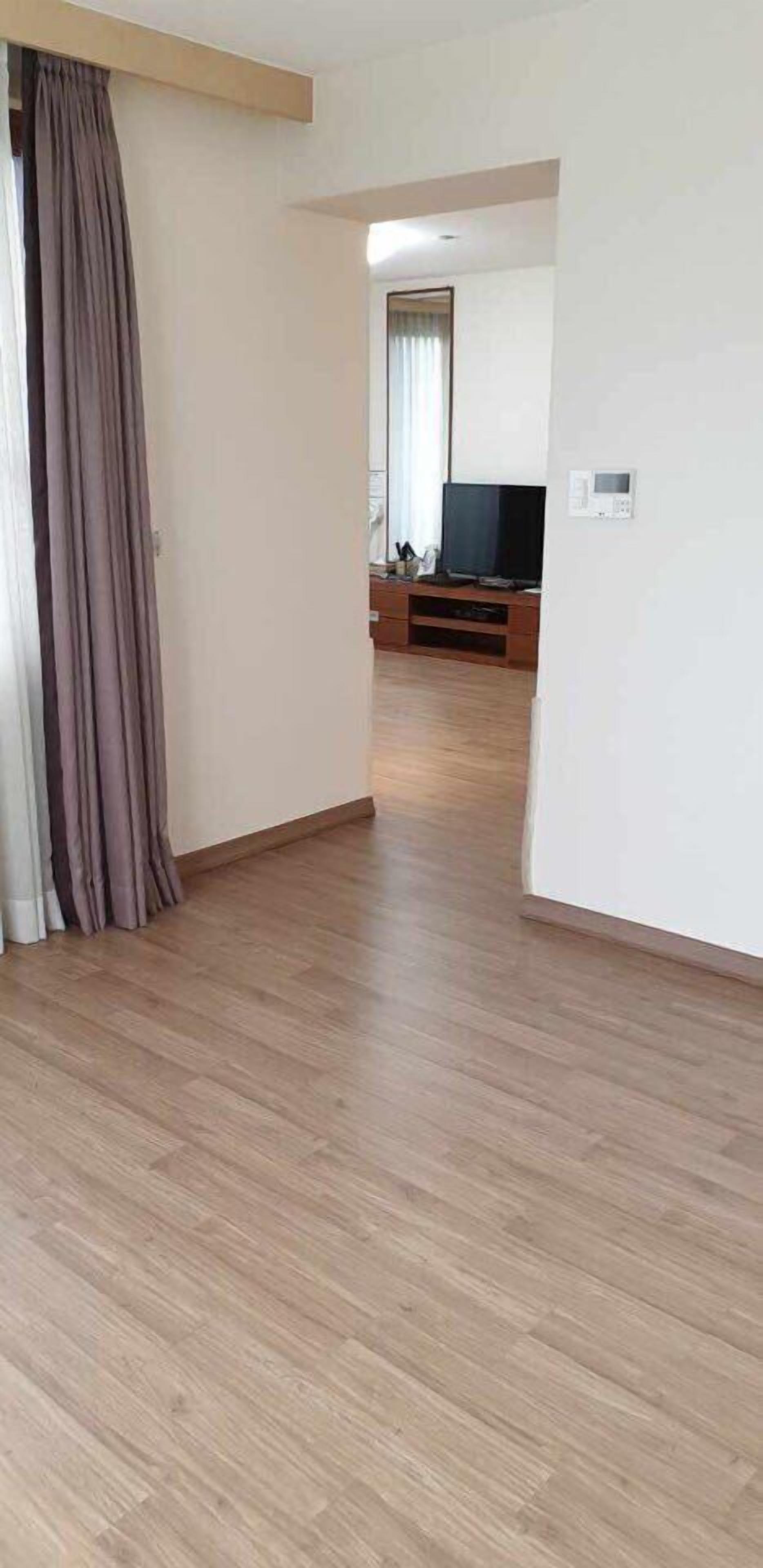 traditional room (4 person) | desk, free wifi, bed sheets