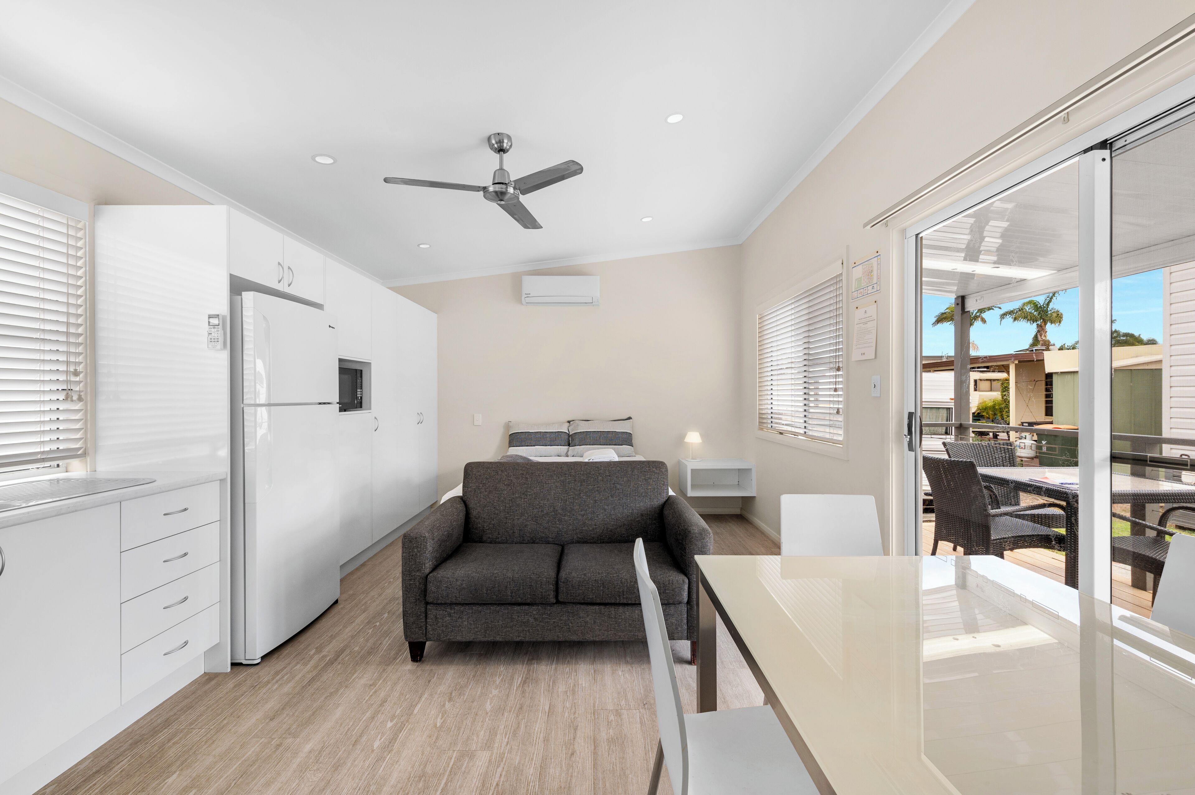 standard cabin, garden view | 2 bedrooms, iron/ironing board, bed sheets