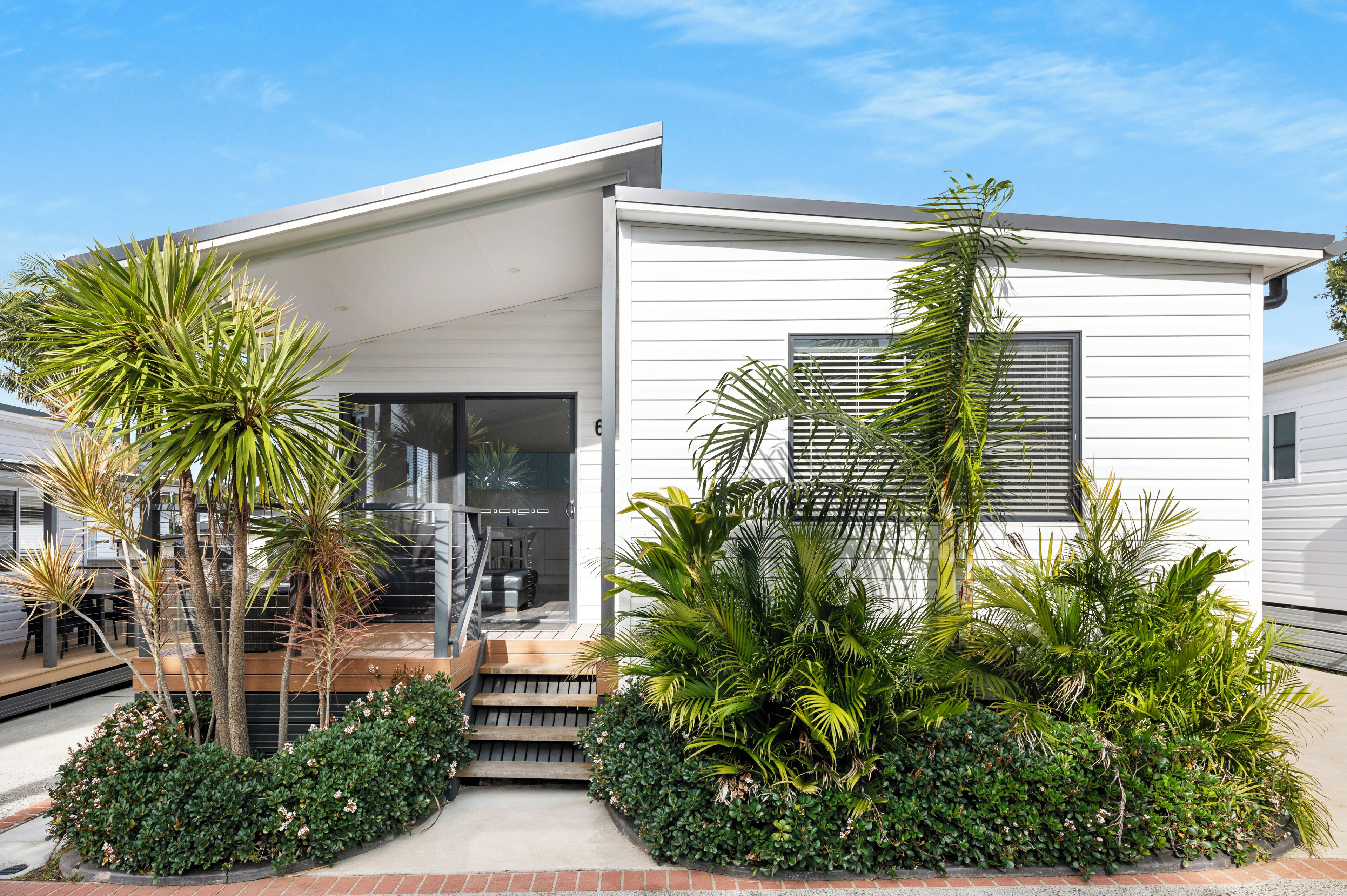 Deluxe Cabin, Garden View