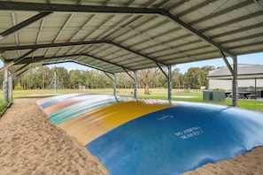 Children’s play area – outdoor