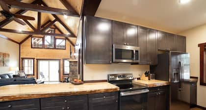 Independence Falls Lodge