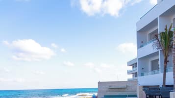 2 outdoor pools, open 8:00 AM to 8:00 PM, pool loungers