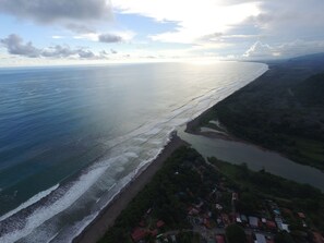 Sun-loungers, beach towels - Large group rental - 2 new houses side by side steps from beach, bars, dining! (Dominical)