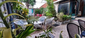 ห้องพักสำหรับสี่ท่าน | เครื่องนอนระดับพรีเมียม, ผ้านวมขนเป็ด, ผ้าม่านกันแสง, เตารีด/โต๊ะรีดผ้า