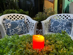 ฝ่ายต้อนรับ