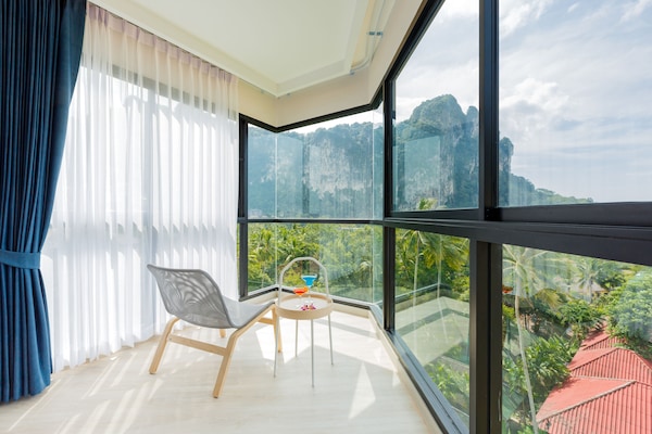 Classic Double Room | Langsir/tirai gelap terus, Wi-fi percuma, cadar katil