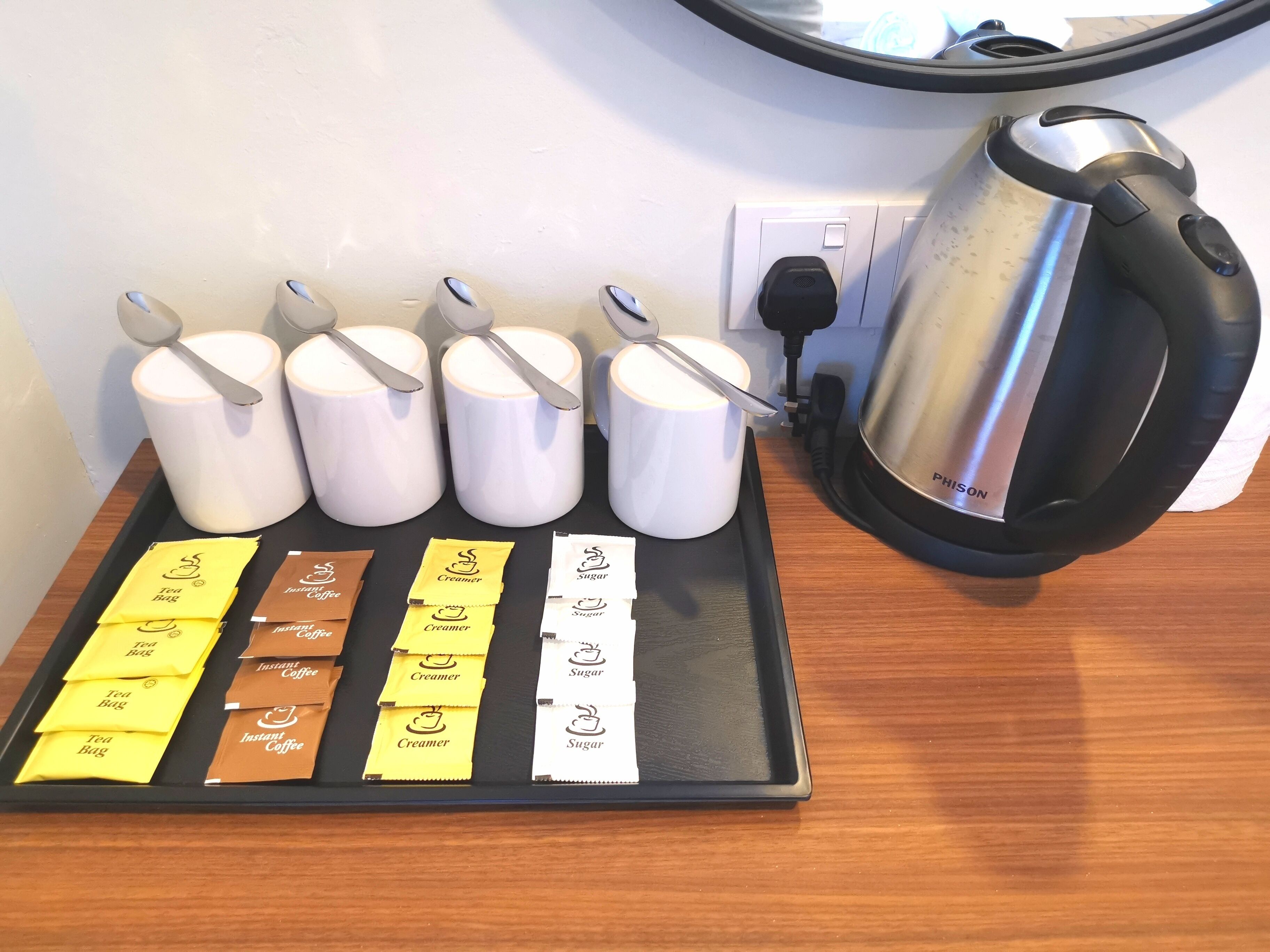 Kopi dan/atau pembancuh kopi
