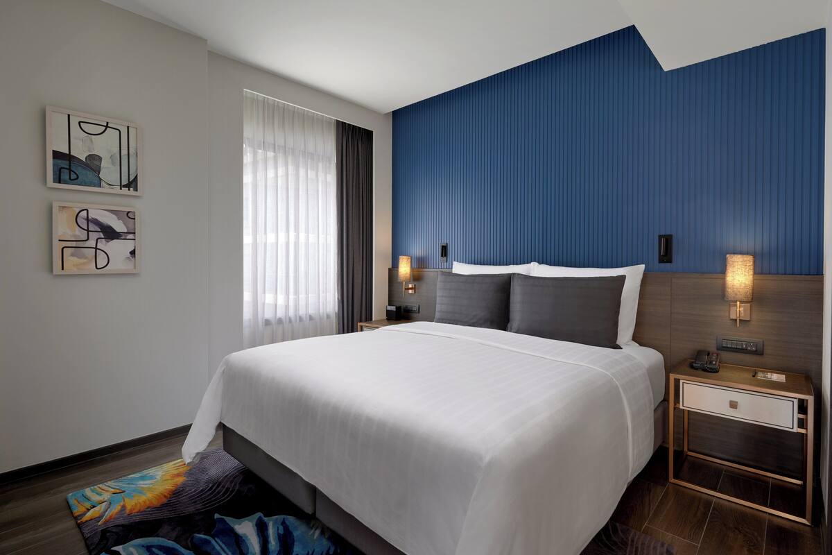 Suite, 1 habitación | Ropa de cama de alta calidad, edredones de plumas, caja fuerte