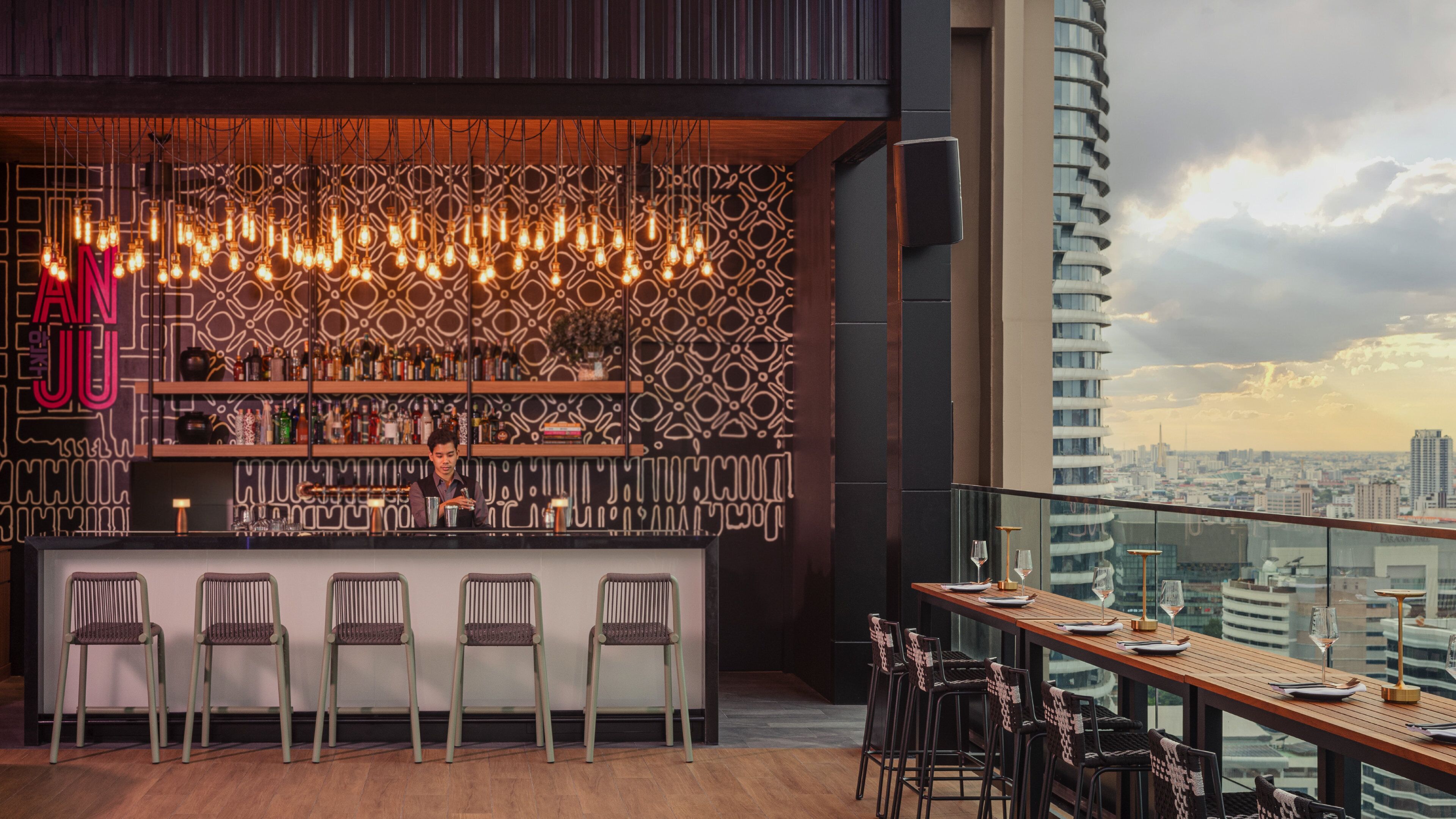 Photo - Sindhorn Midtown Hotel Bangkok, Vignette Collection by IHG