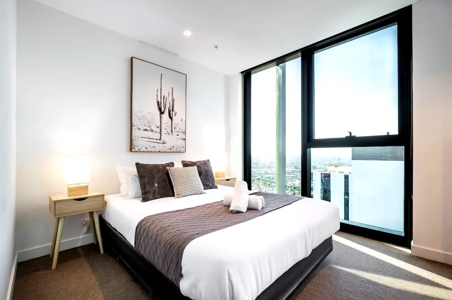 Superior Apartment, 3 Bedrooms, Non Smoking, City View | Dihias secara berasingan, dilengkapkan perabot secara berasingan 